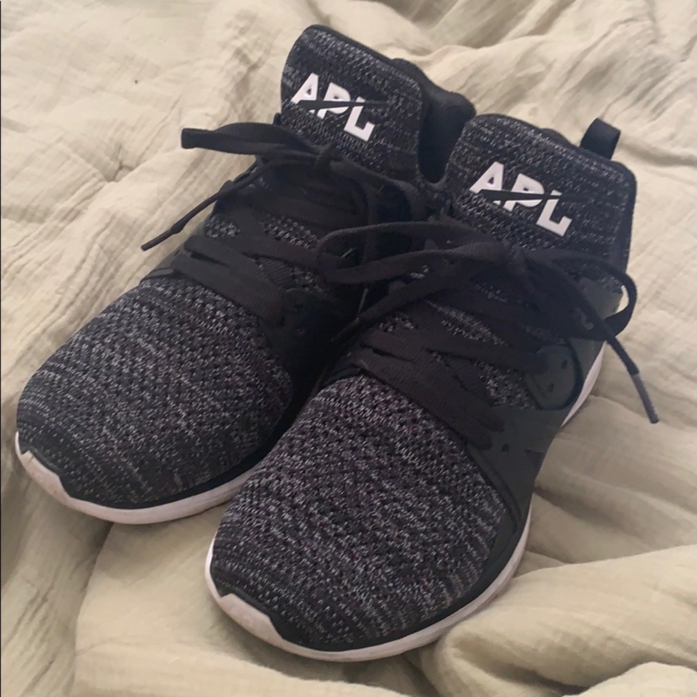 APL running shoes